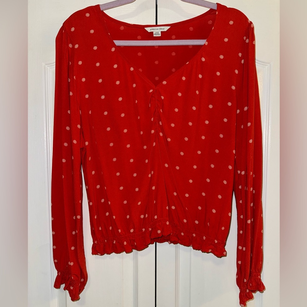 Flowy long-sleeve blouse with ruched details